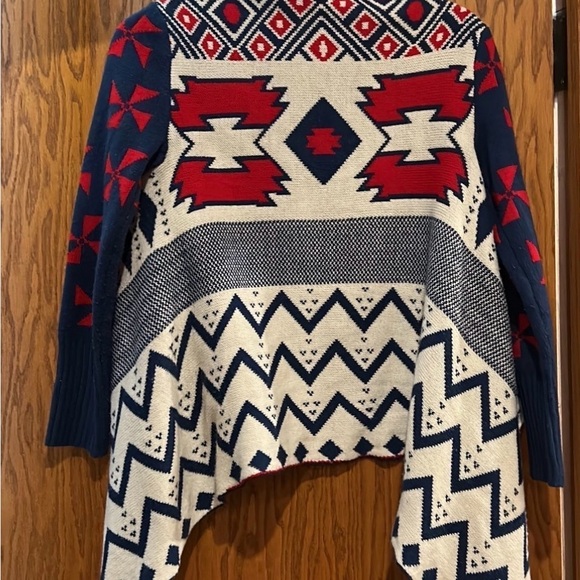 Geometric Patterned Sweater - Aztec - Picture 3 of 4